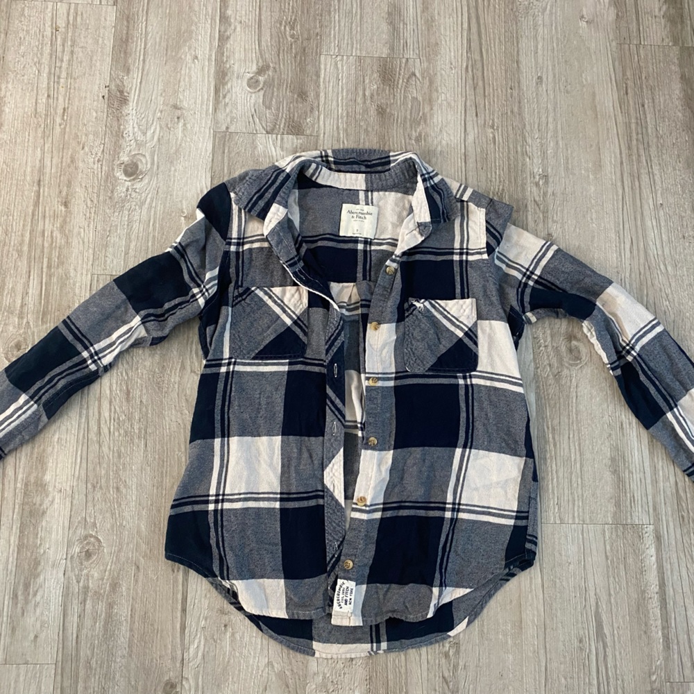 Women’s Abercrombie & fitch flannel size small